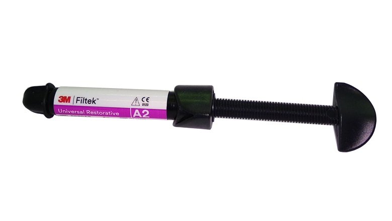 3M Filtek Universal refill 4g A1